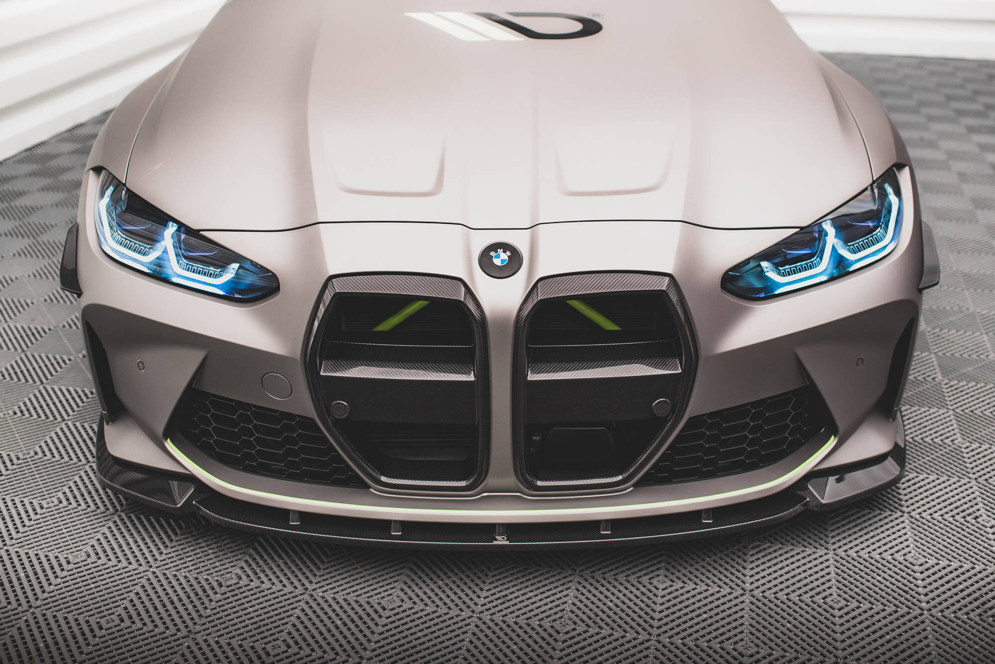 Maxton Design Carbon Fiber Front Grill + License Plate Holder Base BMW M4 G82 / M3 G80 Maxton Design Carbon Fiber Front Grill + License Plate Holder Base BMW M4 G82 / M3 G80