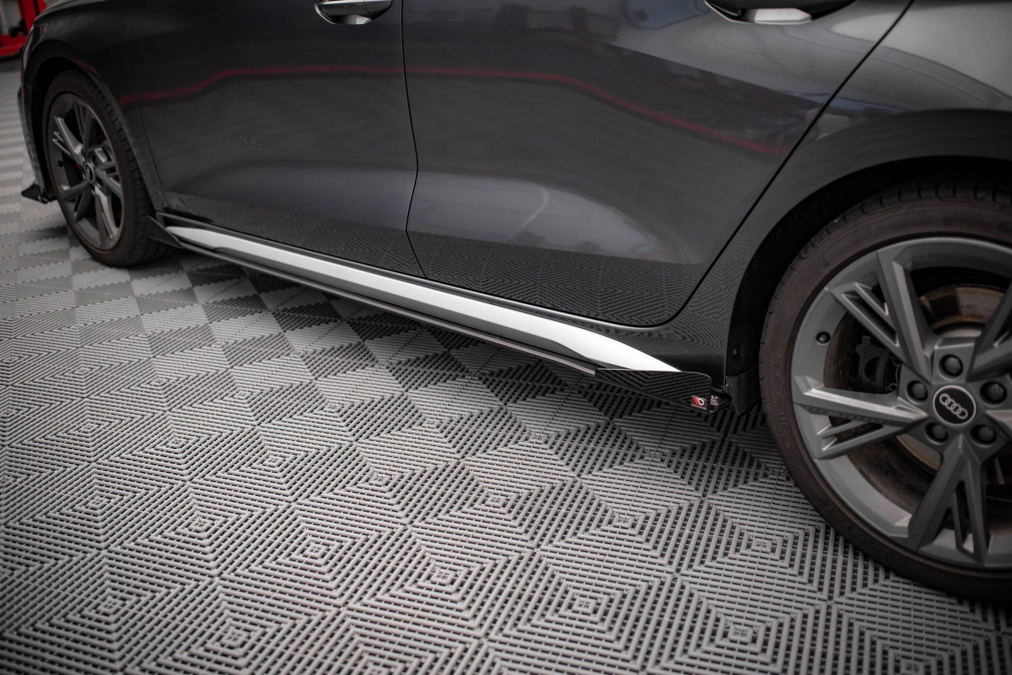 Maxton Design Street Pro Seitenschweller Ansatz für + Flaps Audi S3 / A3 S-Line 8Y schwarz Hochglanz Maxton Design Street Pro Seitenschweller Ansatz für + Flaps Audi S3 / A3 S-Line 8Y schwarz Hochglanz