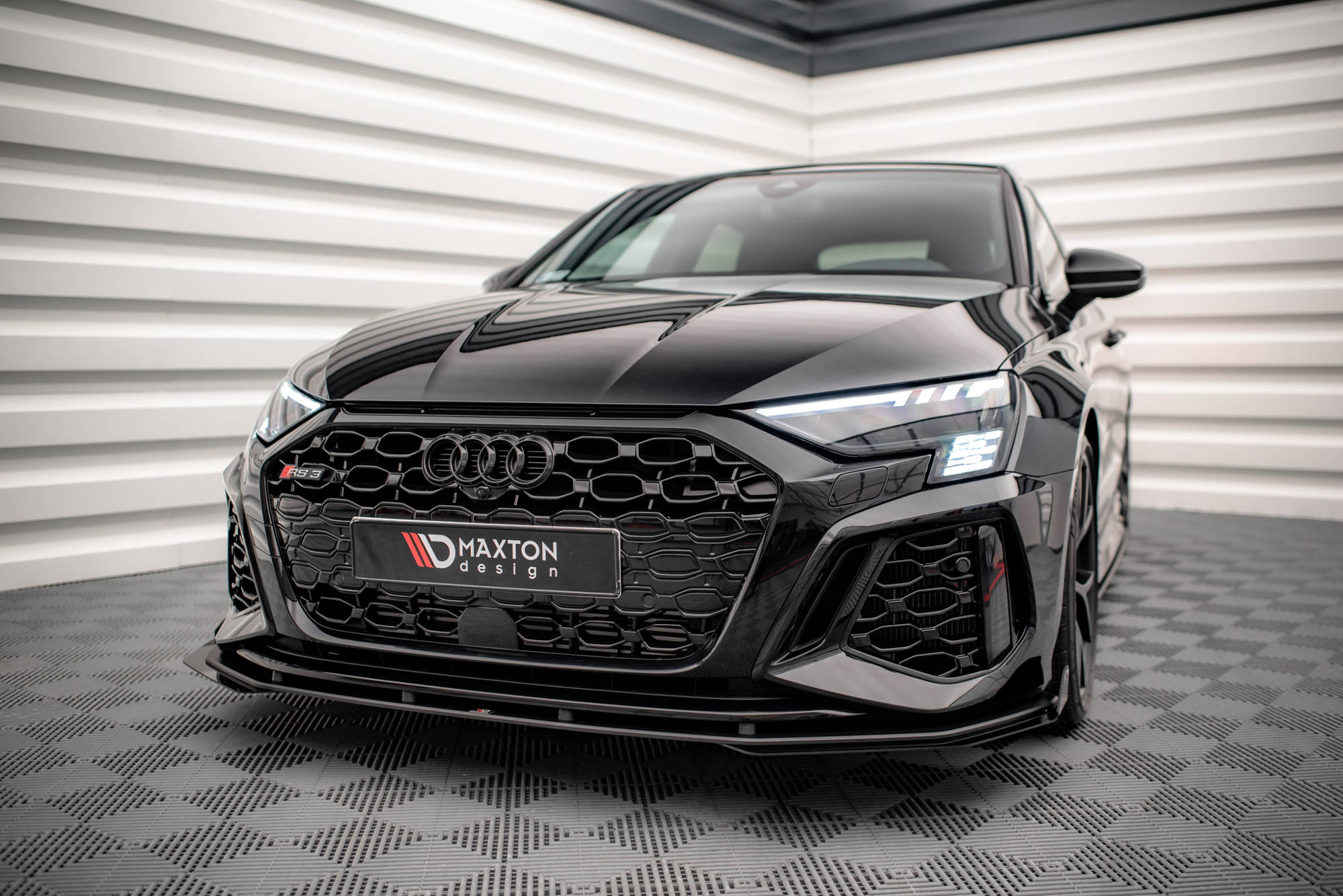 Maxton Design Street Pro Front Ansatz für +Flaps für V.1 + Flaps Audi RS3 8Y schwarz Hochglanz Maxton Design Street Pro Front Ansatz für +Flaps für V.1 + Flaps Audi RS3 8Y schwarz Hochglanz