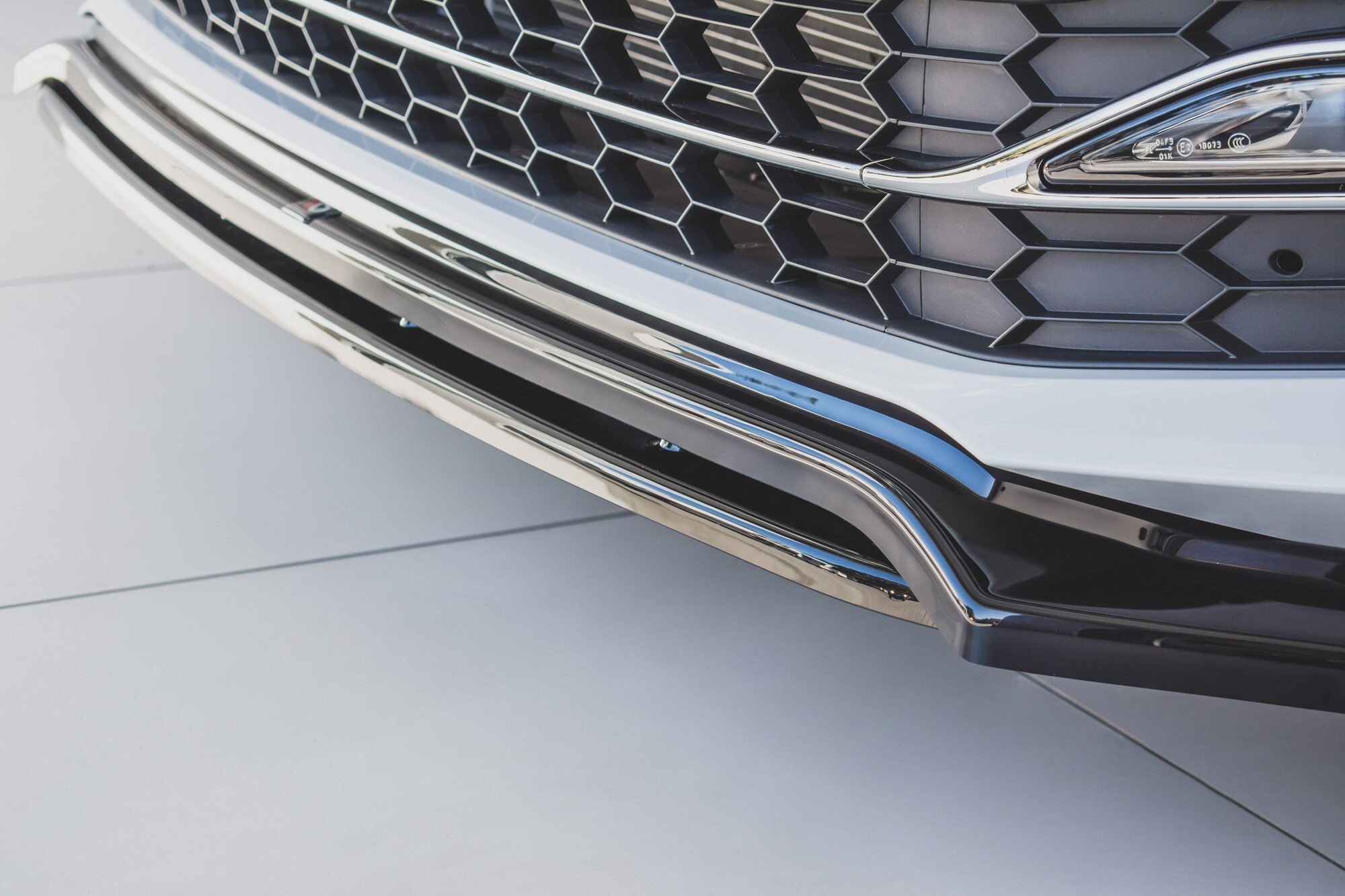 Maxton Design Front Ansatz V.3 für Skoda Superb Mk3 FL schwarz Hochglanz Maxton Design Front Ansatz V.3 für Skoda Superb Mk3 FL schwarz Hochglanz