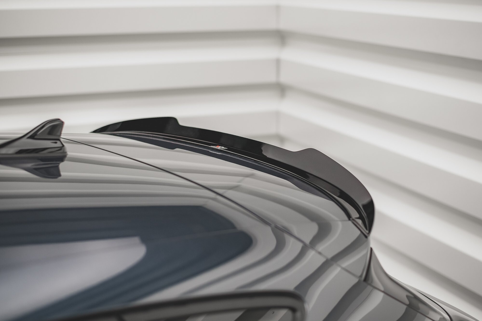 Maxton Design Spoiler CAP für Seat Leon FR Hatchback Mk4 schwarz Hochglanz Maxton Design Spoiler CAP für Seat Leon FR Hatchback Mk4 schwarz Hochglanz