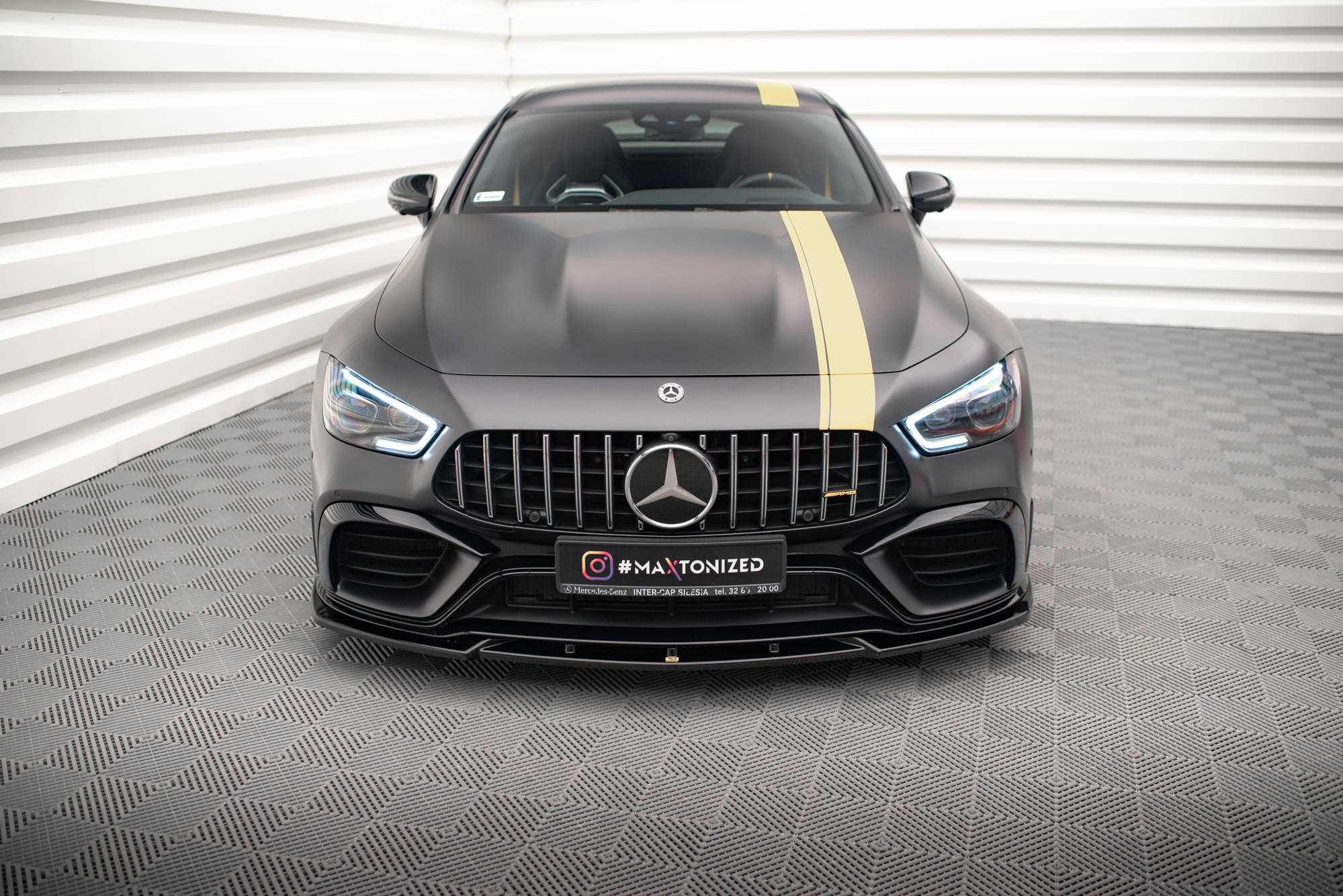 Maxton Design Front Ansatz V.3 für Mercedes-AMG GT 63S 4-Door Coupe Aero schwarz Hochglanz