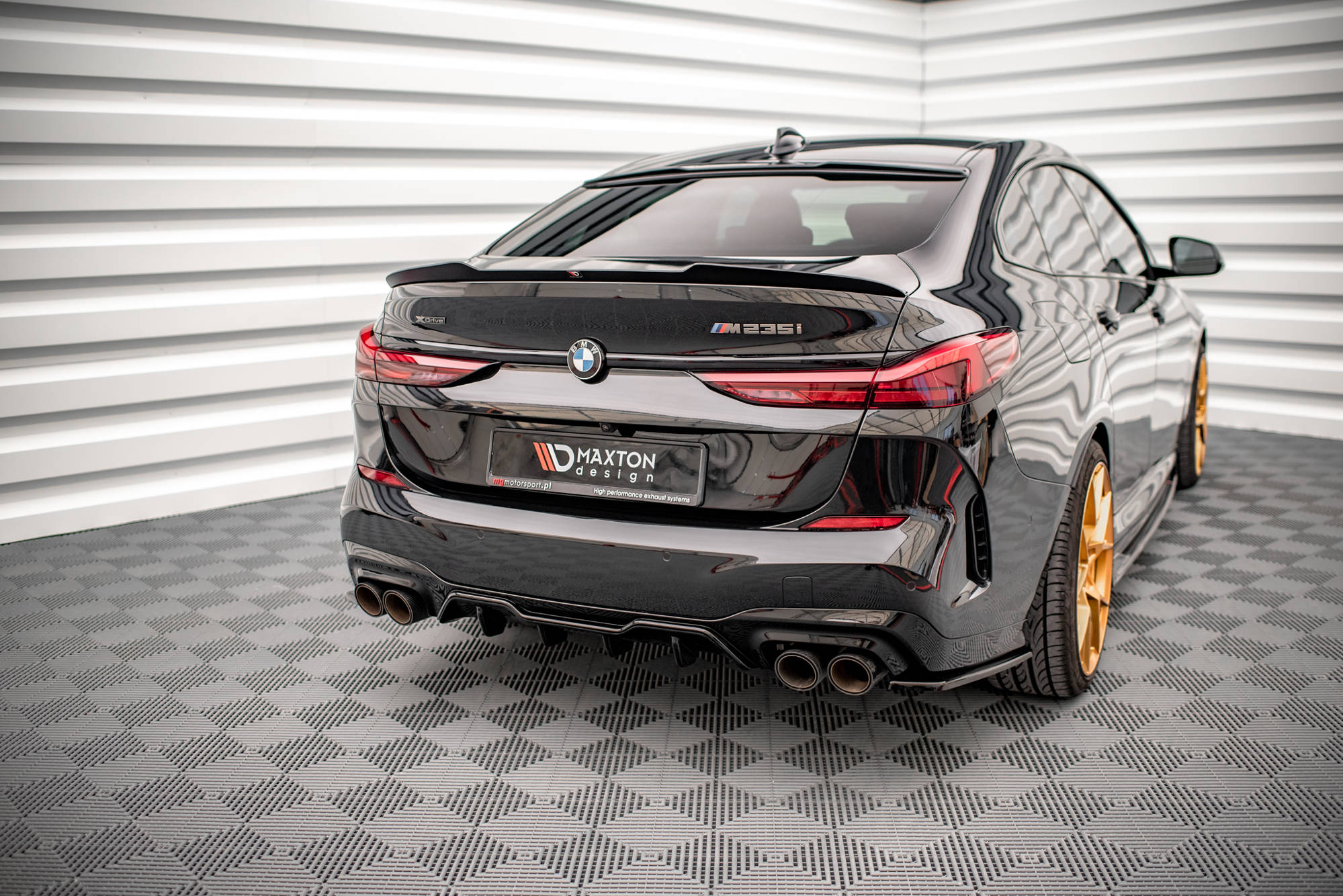 Maxton Design Diffusor Heck Ansatz für BMW M235i Gran Coupe F44 schwarz Hochglanz Maxton Design Diffusor Heck Ansatz für BMW M235i Gran Coupe F44 schwarz Hochglanz